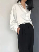 chemise soyeuse blanche