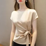 blouse en soie élégante