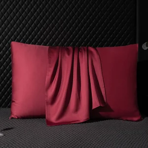 taie d'oreiller en soie douce rouge