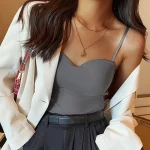 top en soie pour soirée