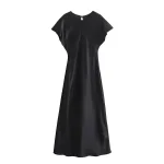 robe en soie élégante noire
