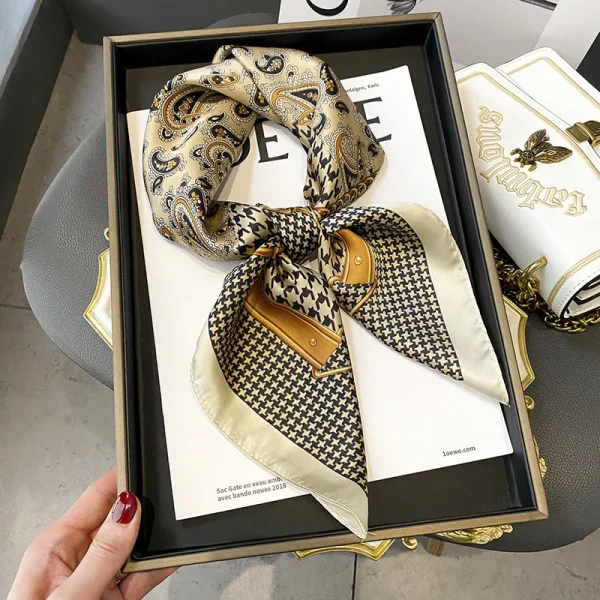 foulard en soie luxe