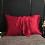 taie d'oreiller en satin de soie
