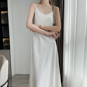 robe en soie blanche
