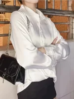 haut en soie blanc