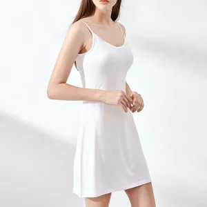 nuisette en soie blanche