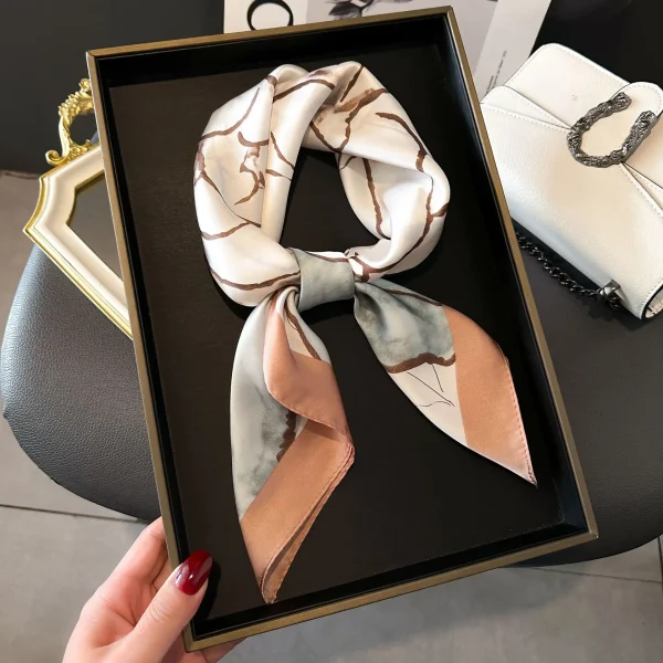 foulard en soie blanc